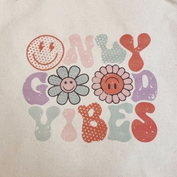 Only Good Vibes 🌸 Printed Canvas Tote - Picture 3 of 3
